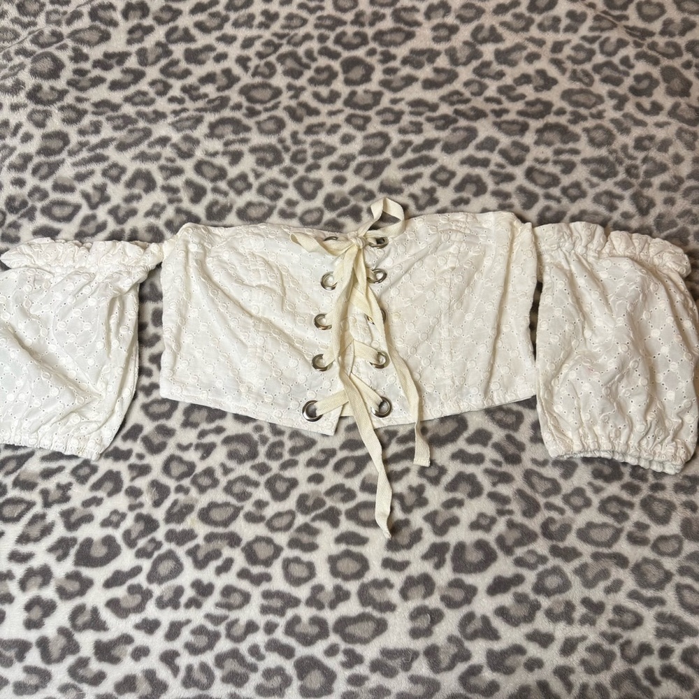 Miss Lola Puff Sleeve Crop Top